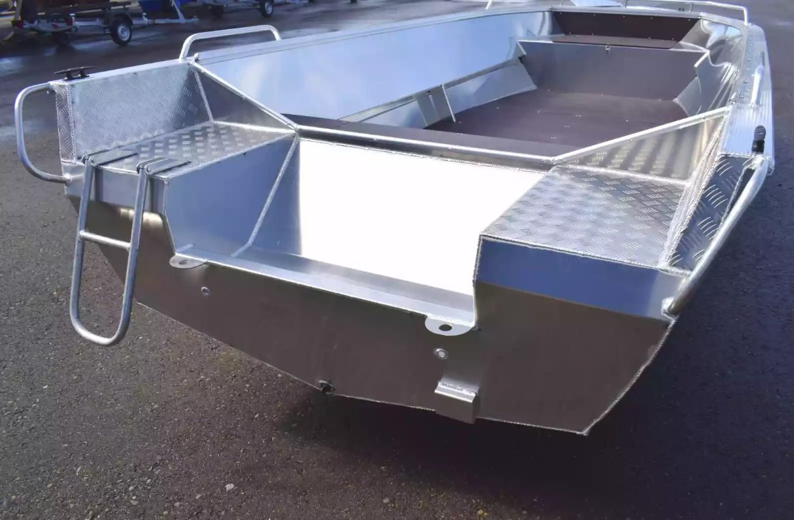 Алюминиевая лодка Неман-500 P в Махачкале