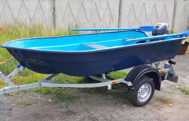 Стеклопластиковая лодка Neman-340 (тримаран) в Махачкале