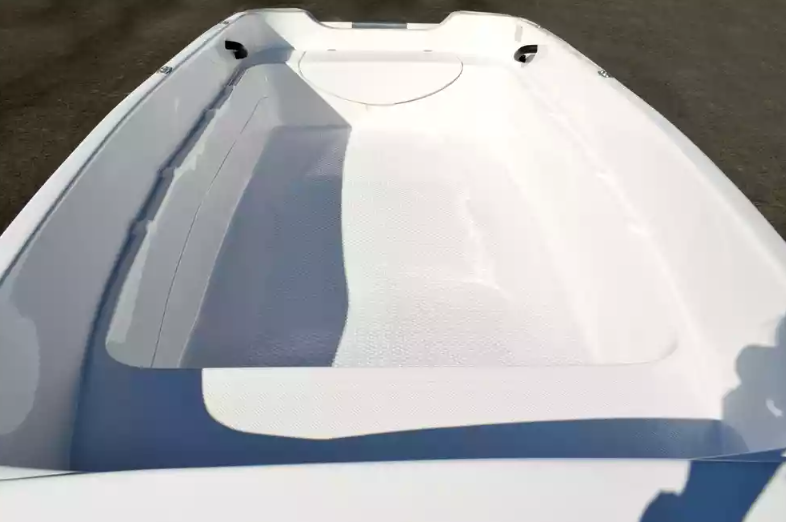 Стеклопластиковая лодка Пингвин (тримаран) в Махачкале