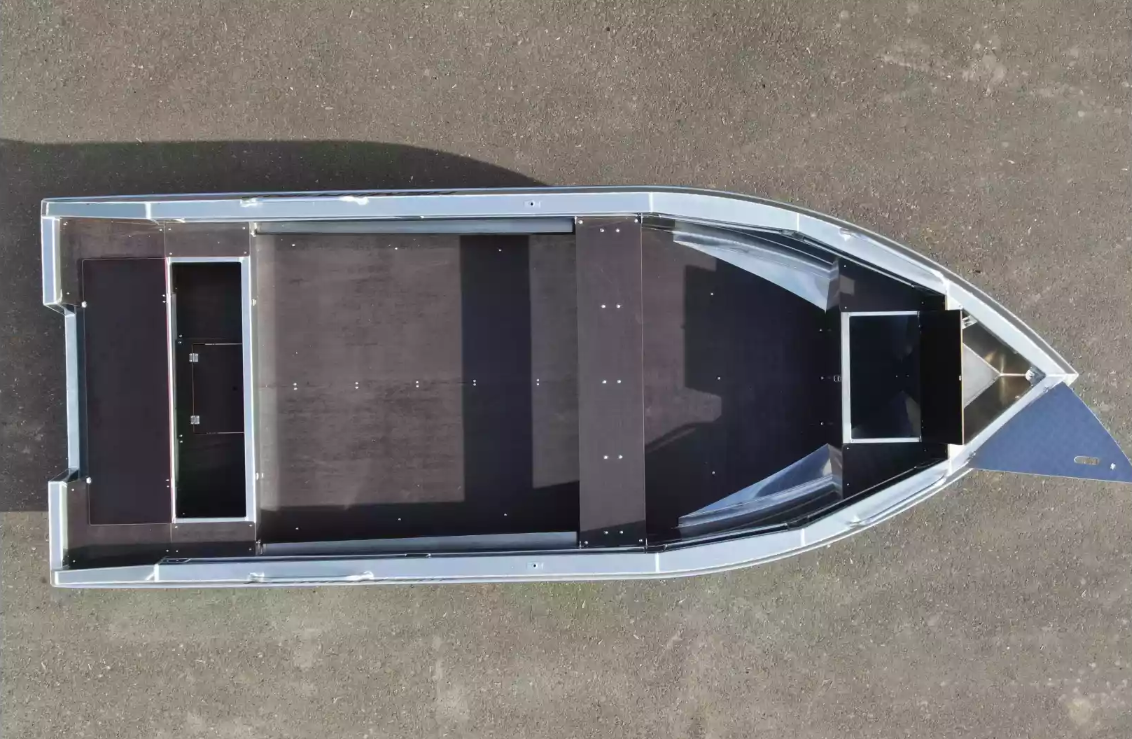 Алюминиевая лодка  Неман-480 Р в Махачкале