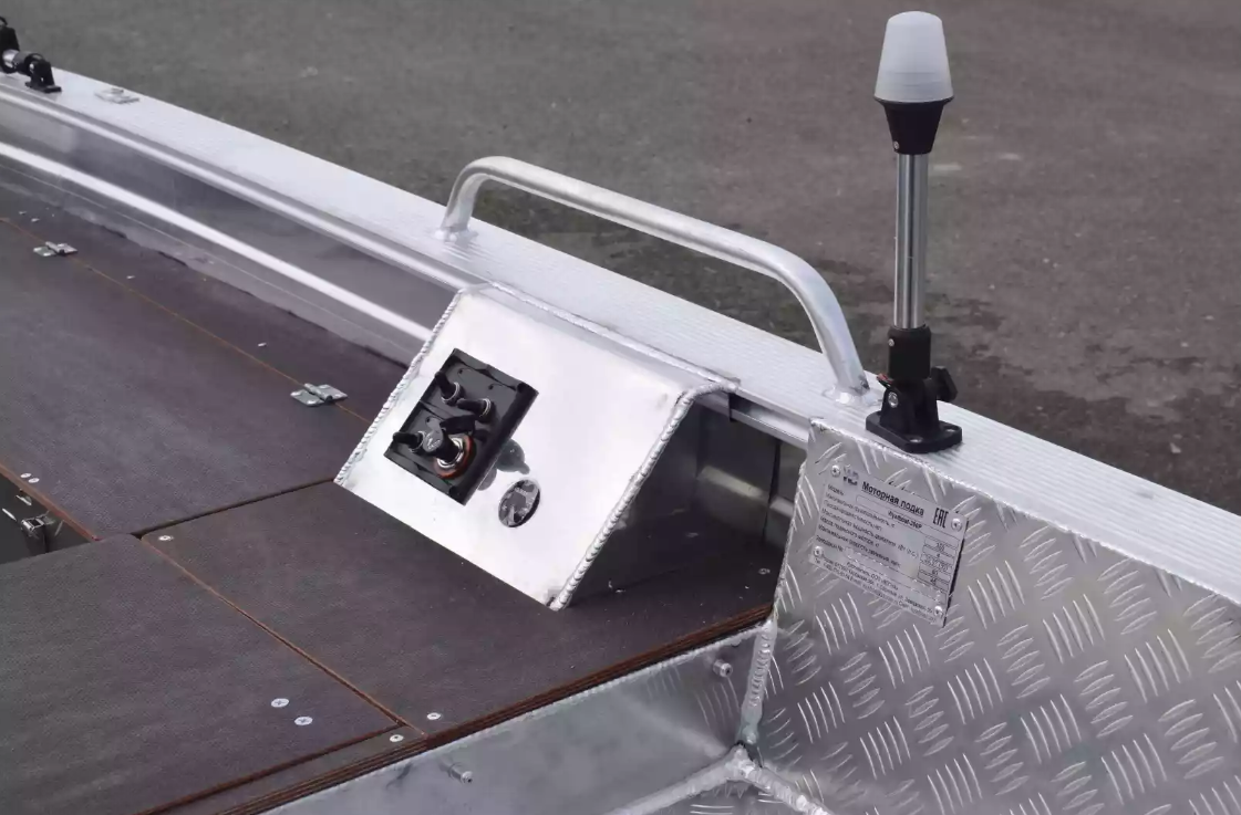 Алюминиевая лодка Wyatboat-390РМ в Махачкале