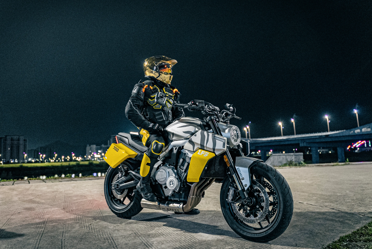 Мотоцикл Benda LFS 700 в Махачкале