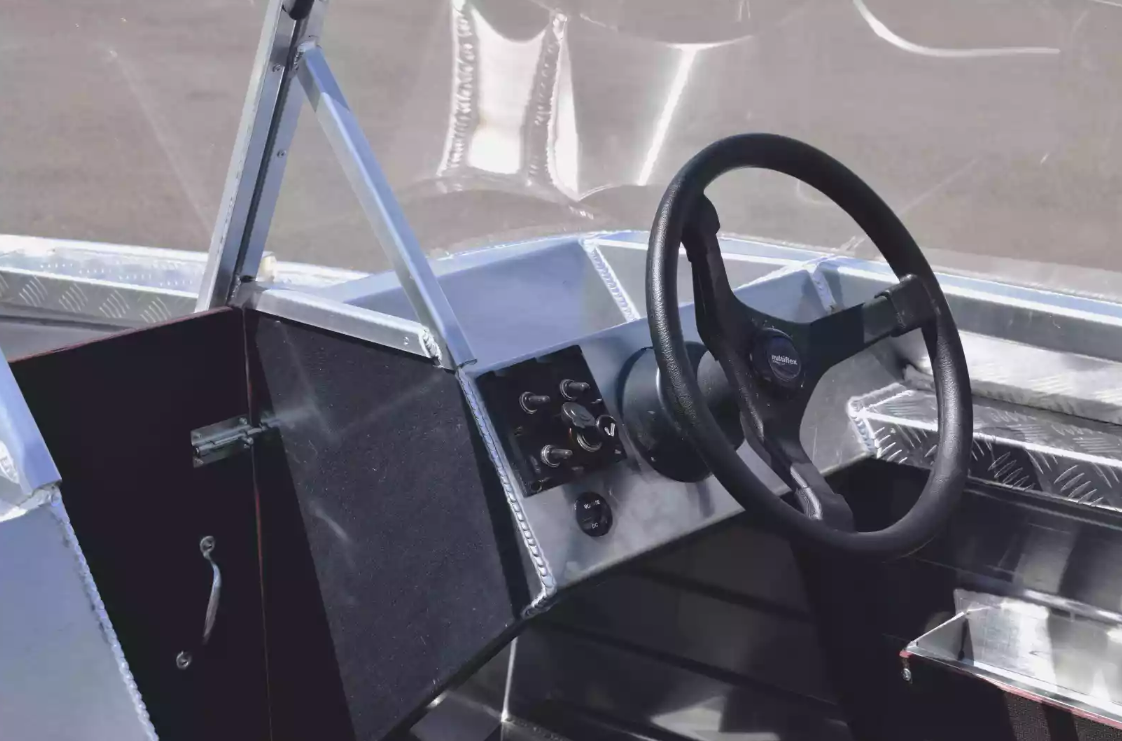 Алюминиевая лодка Wyatboat-390 DCM в Махачкале