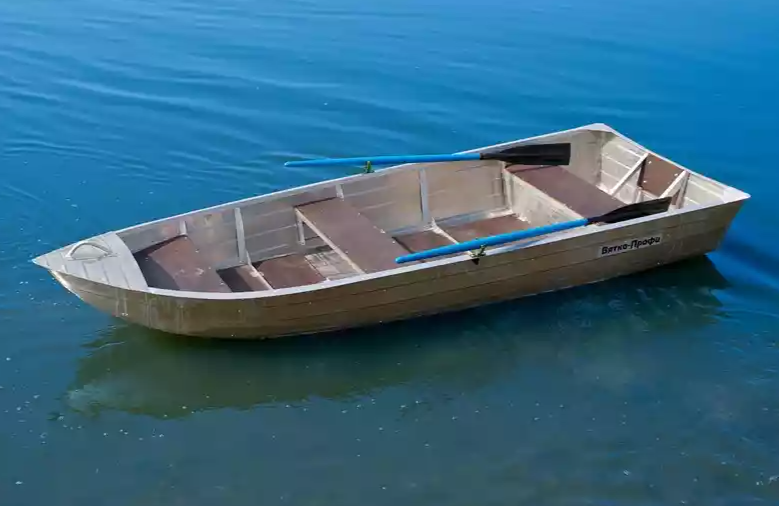 Алюминиевая лодка Вятка-Профи 37 в Махачкале
