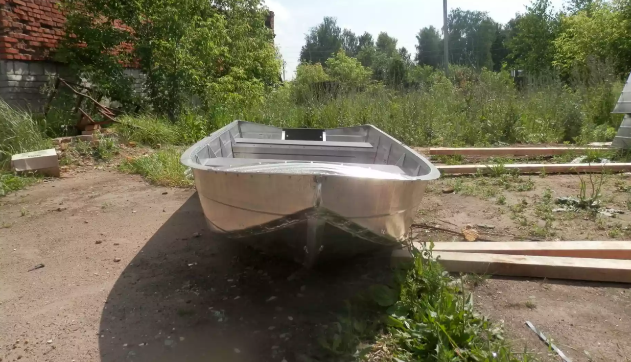 Алюминиевая лодка Вятка-Профи 32 в Махачкале