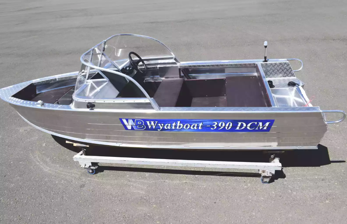 Алюминиевая лодка Wyatboat-390 DCM в Махачкале