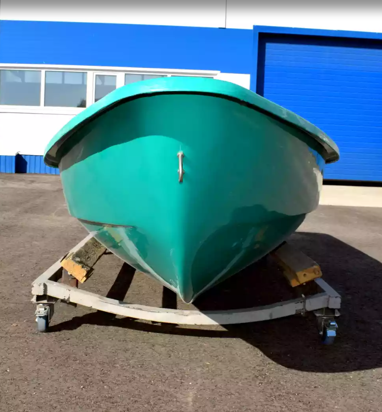 Стеклопластиковая Лодка Голавль в Махачкале