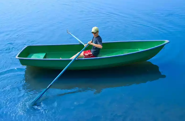 Стеклопластиковая Лодка Голавль в Махачкале