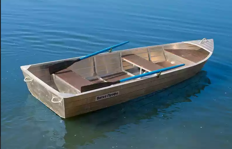 Алюминиевая лодка Вятка-Профи 37 в Махачкале