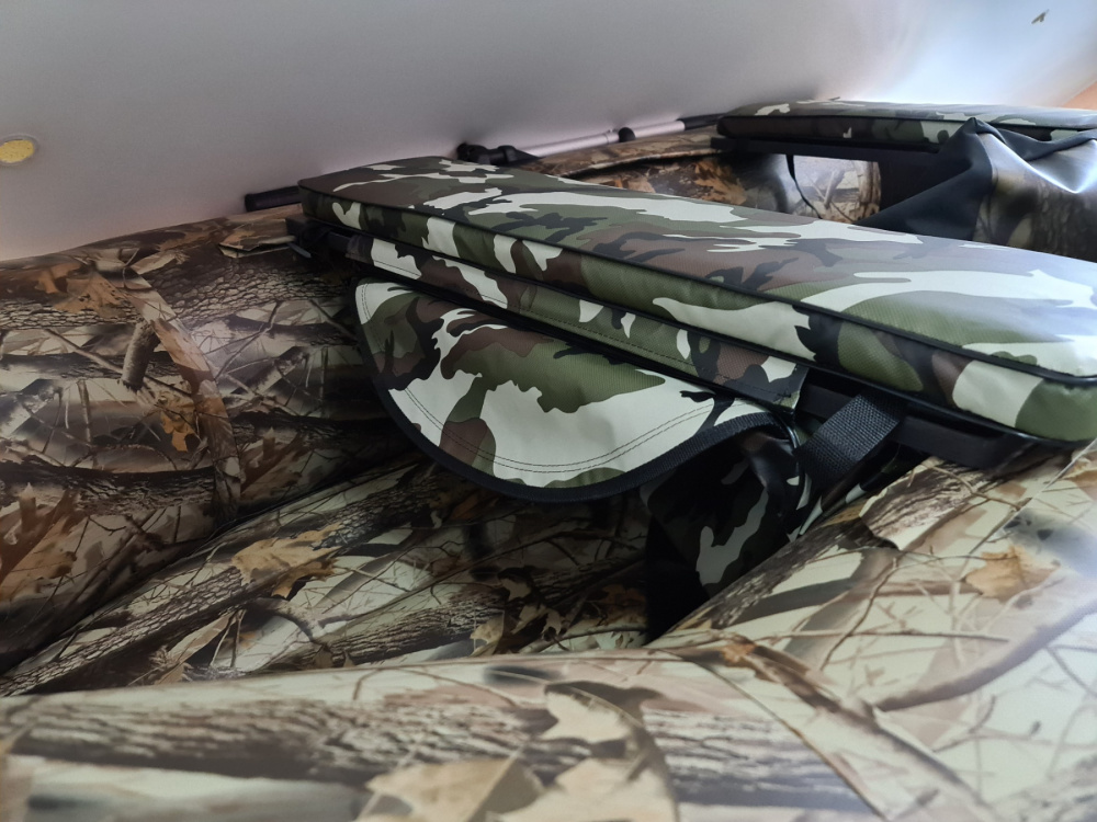 КОМПЛЕКТ МЯГКИХ НАКЛАДОК С СУМКОЙ ДЛЯ ЛОДОК 80Х20 КАМУФЛЯЖ в Махачкале