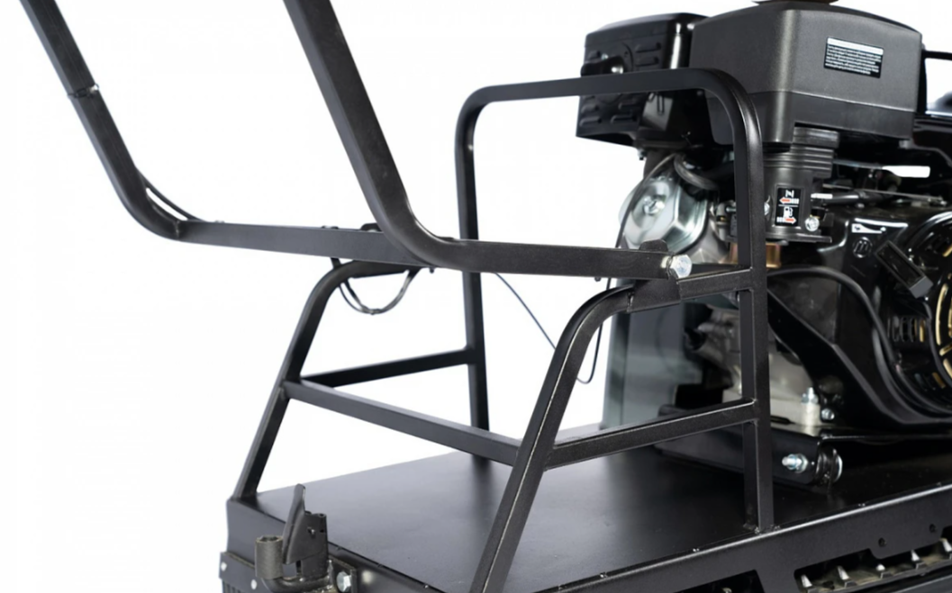 Мотобуксировщик БУРЛАК-M2 LFK 9 л.с. (передний привод, катки) в Махачкале