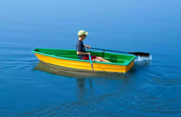 Стеклопластиковая лодка Малютка в Махачкале