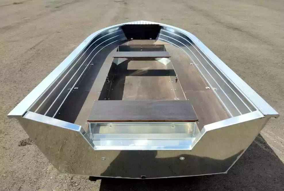 Алюминиевая лодка Неман-400 в Махачкале