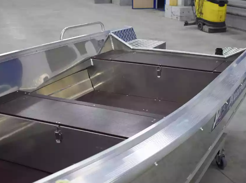 Алюминиевая лодка  Wyatboat-430 Р в Махачкале