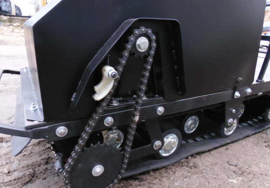 Мотобуксировщик AhtaR Зима 15 л/с с вариатором в Махачкале