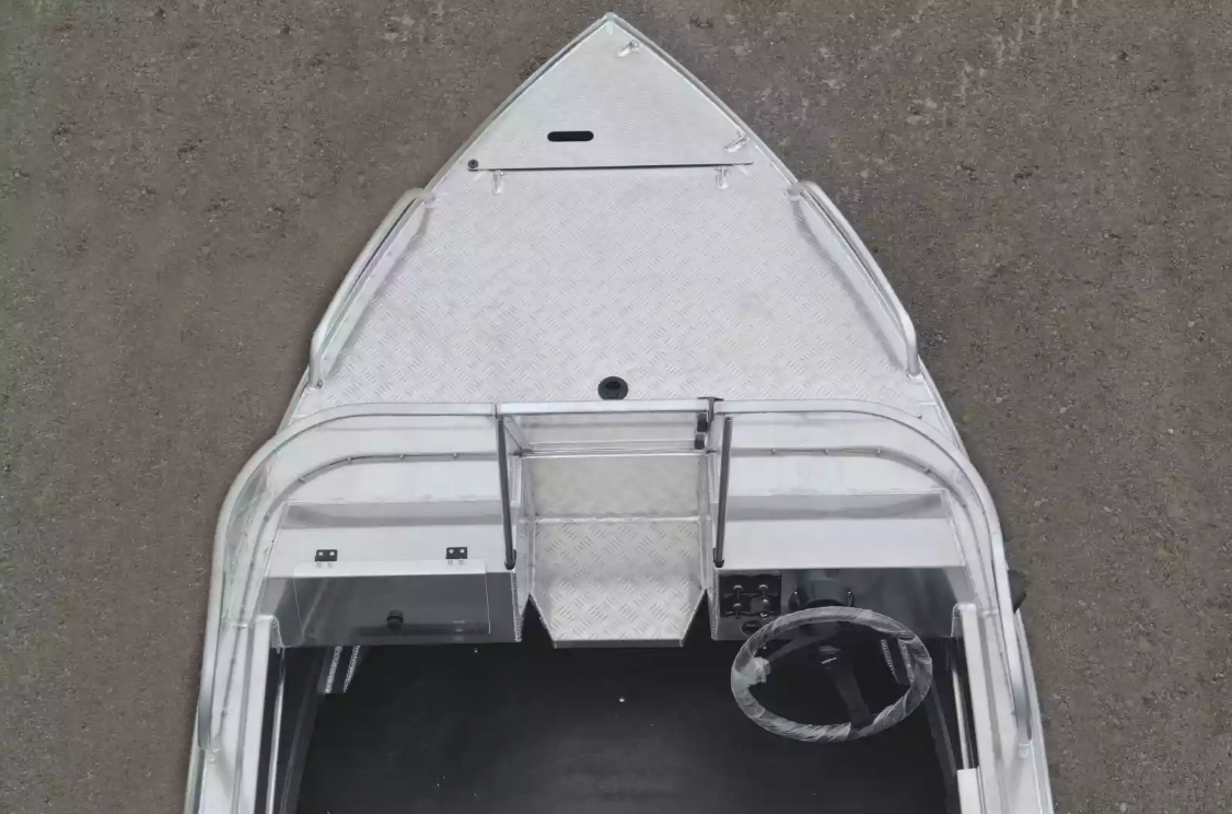 Алюминиевая лодка  Neman-400 PRO в Махачкале