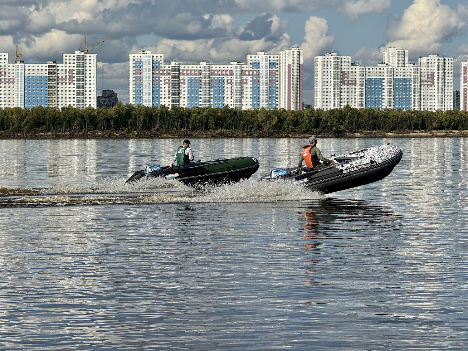 Лодка MISHIMO BIG FLOOR 440 в Махачкале