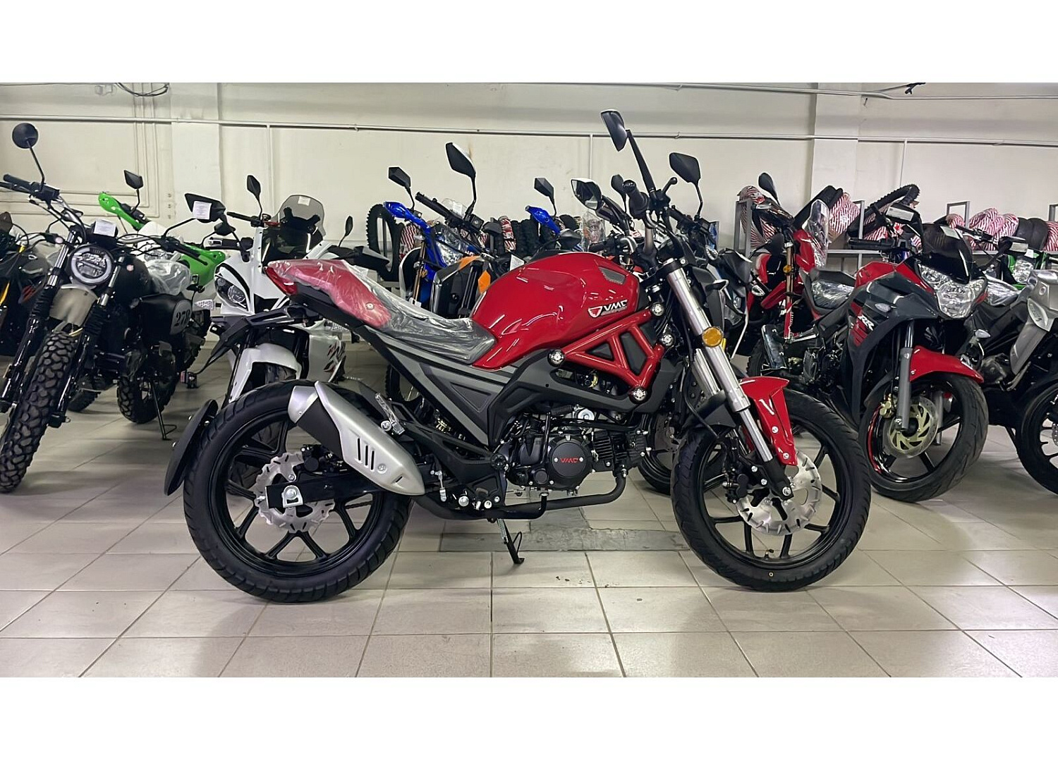 Мотоцикл VMC Monster - 250сс (replica Ducati Monster), дисковый тормоз, баланс. вал. в Махачкале