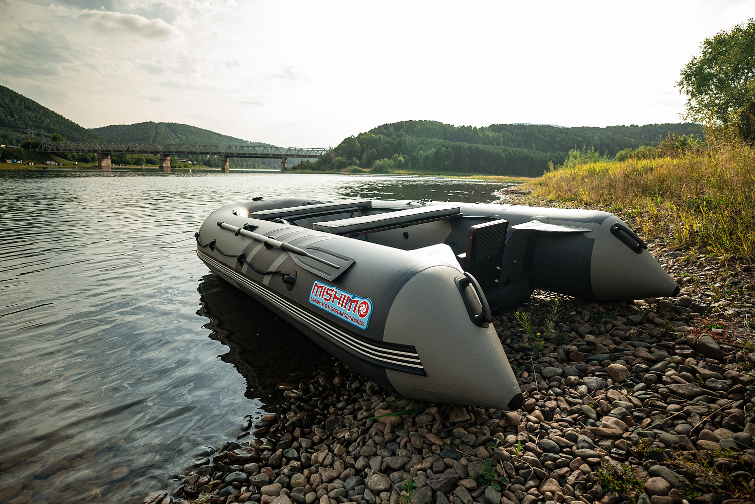 Лодка MISHIMO RIVER JET 390 под водомет в Махачкале