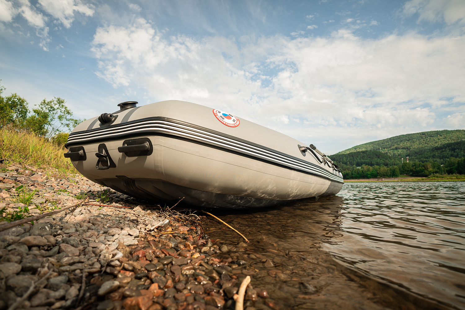 Лодка MISHIMO RIVER JET 390 под водомет в Махачкале